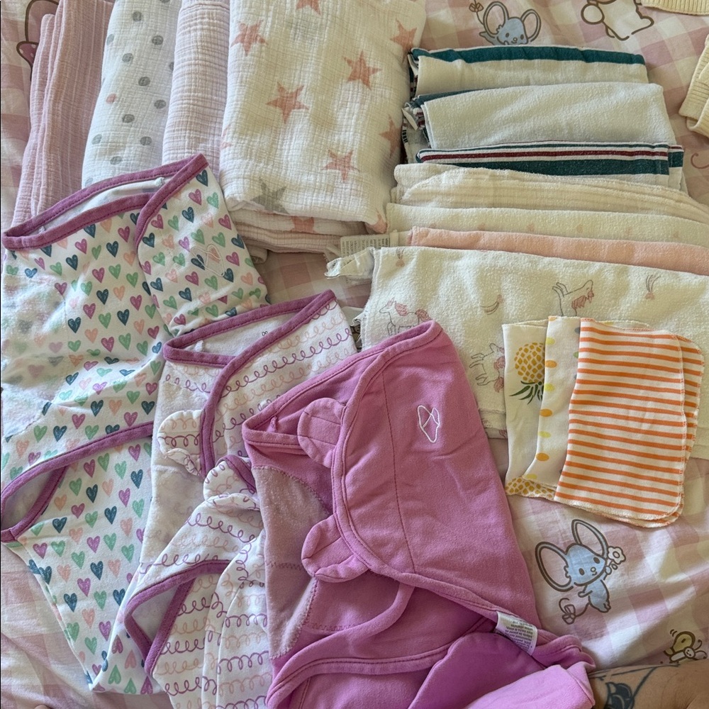 Baby swaddle